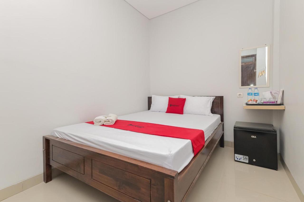 Reddoorz @ Gedangan Sidoarjo Hotel Ngoại thất bức ảnh